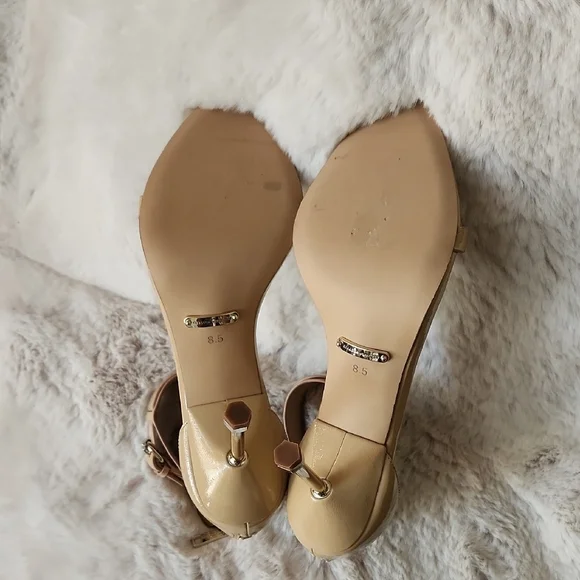 NWOB Rebecca Minkoff Elegant Tan Patent Leather Stiletto Gold Heels-Size 8.5 - Picture 4 of 7